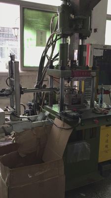 Полуавтоматическая вертикальная инжекционная литейная машина 20T для запасных частей после обслуживания